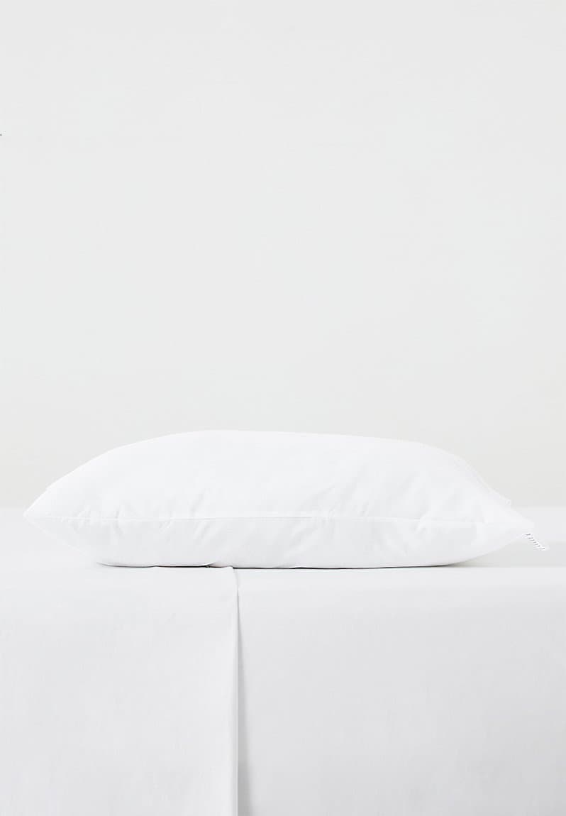 Unicurl cushion inner 65cm x 45cm