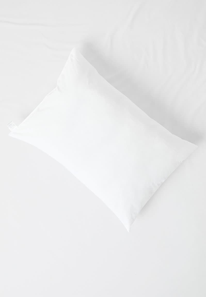 Unicurl cushion inner 65cm x 45cm, view 2