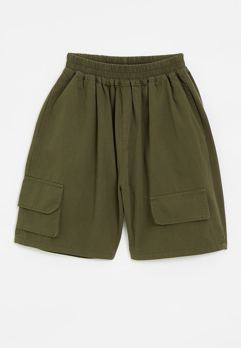 Shorts with low rise pockets reseda