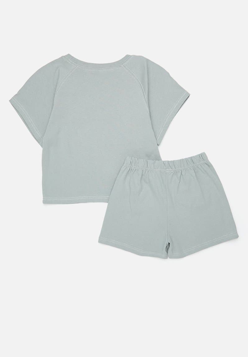 Raglan tee & shorts with contrast stitching, view 2