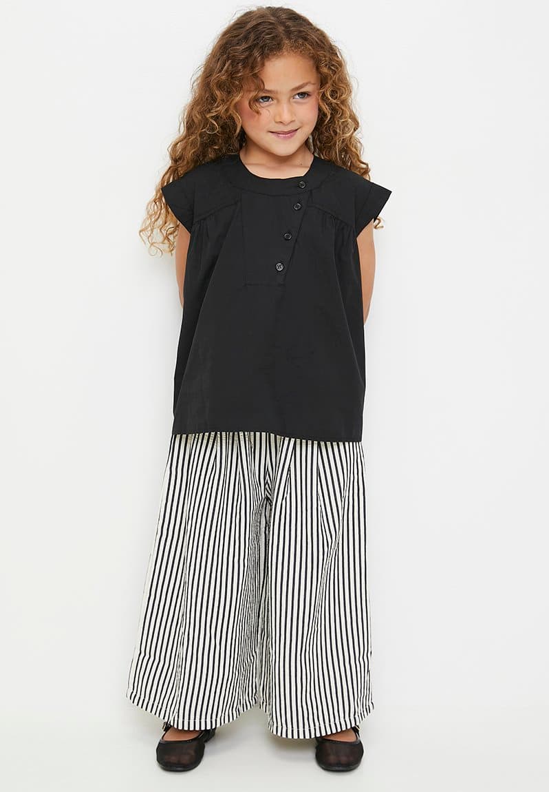 Asymmetrical front blouse with wide leg pants black/black stripe, view 2