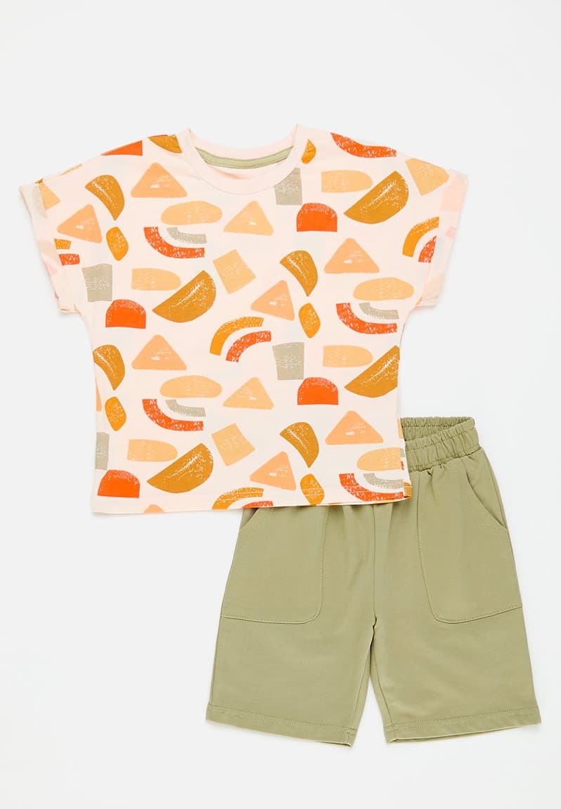 Abstract print tee with shorts neutral/army