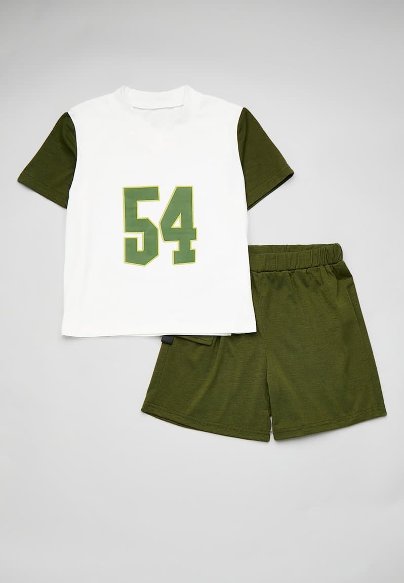 V-neck tee & shorts set