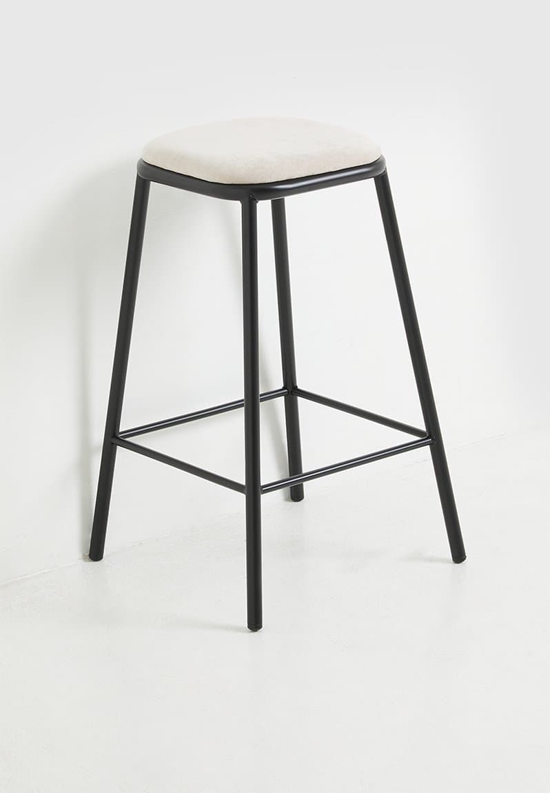 Chester Barstool