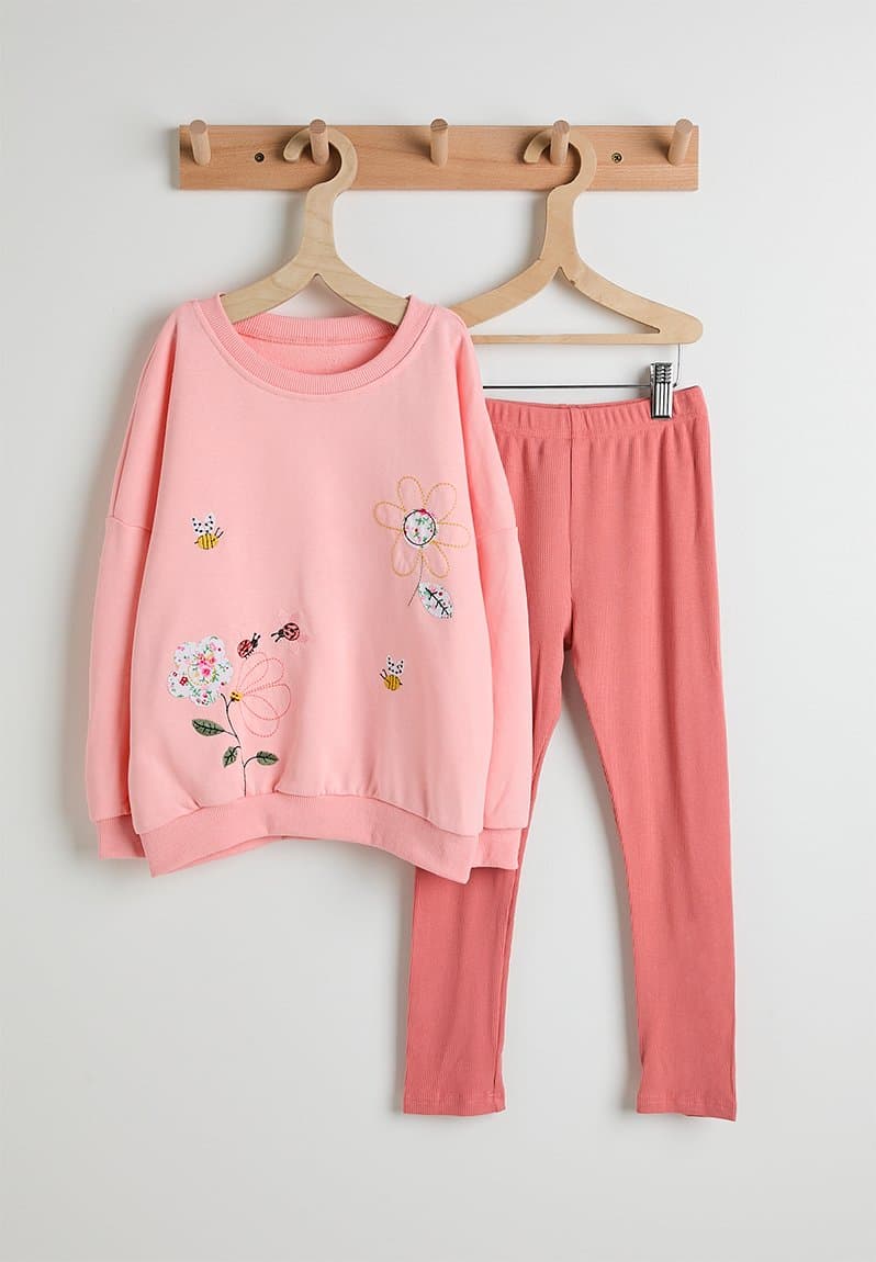 Patchwork graphic sweashirt with leggings