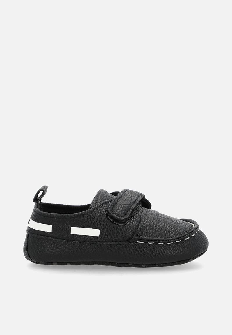 Soft sole baby shoes