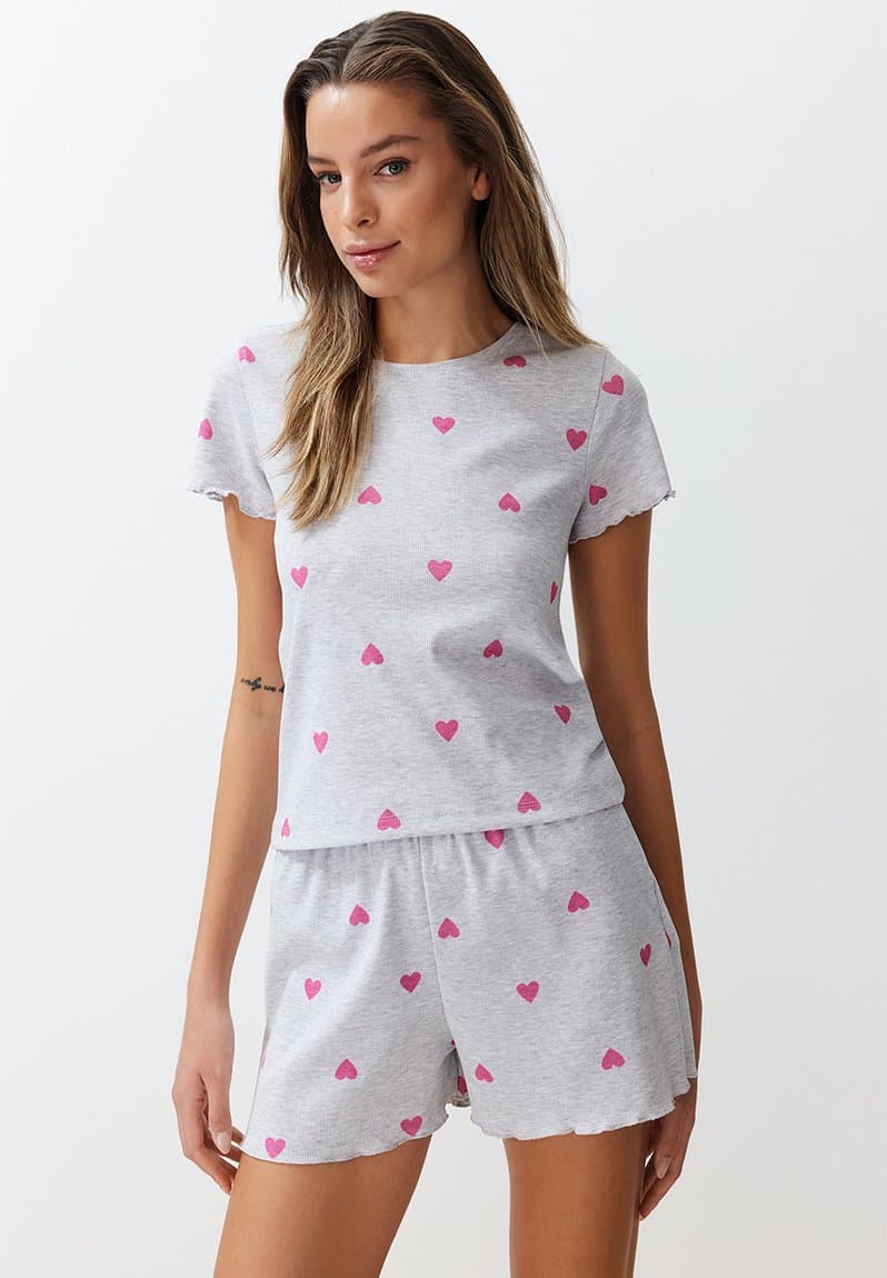 Heart-printed slogan pajama shorts set gray melange