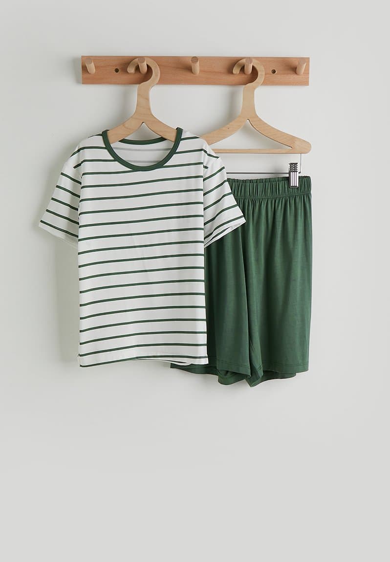 Pj set green stripes