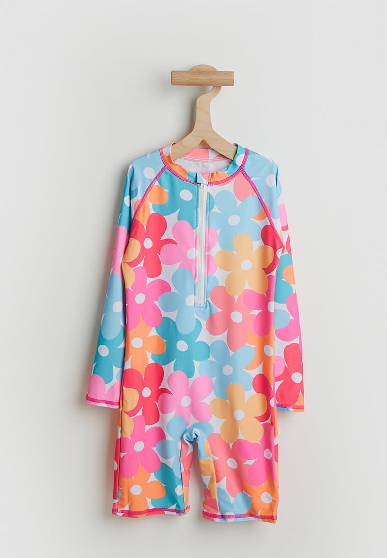 Floral aop rash vest