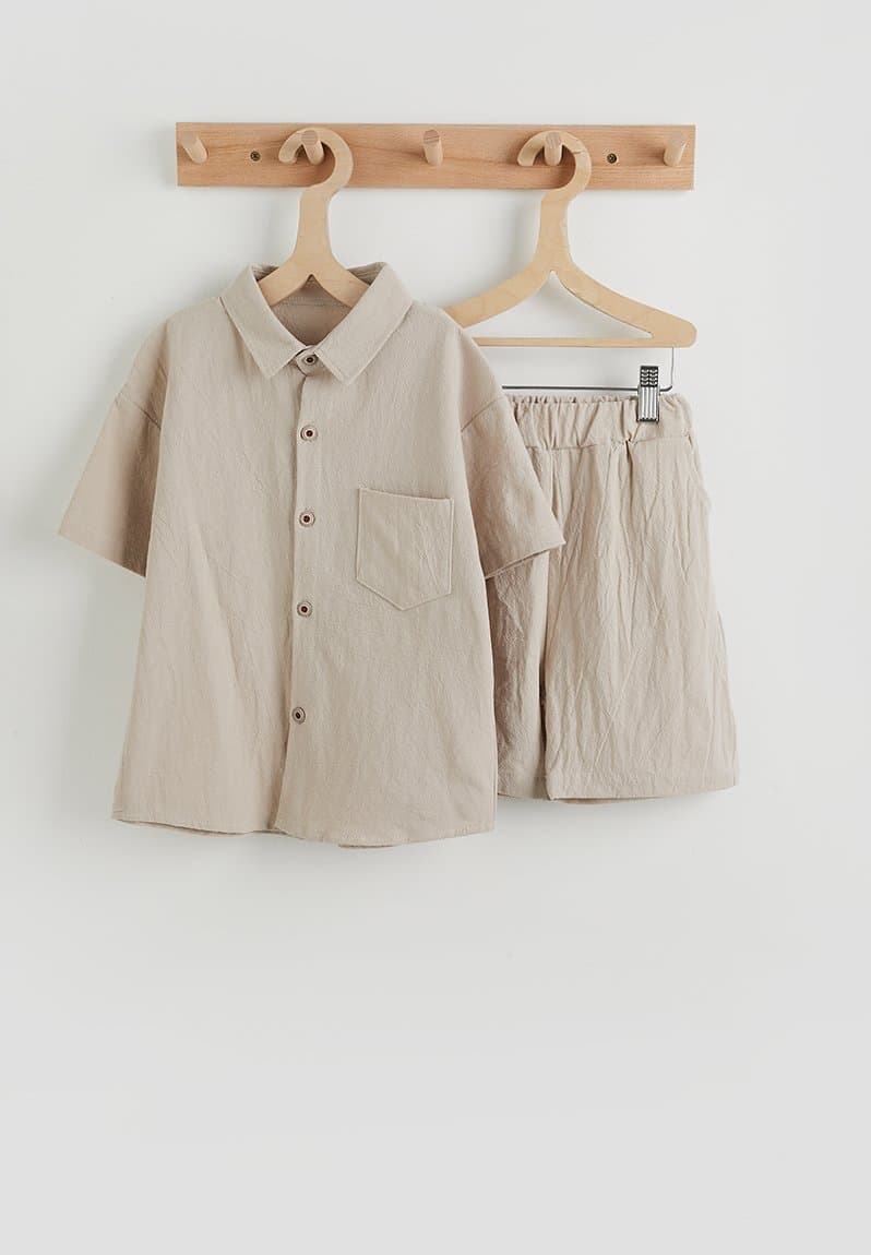 Shirt & shorts