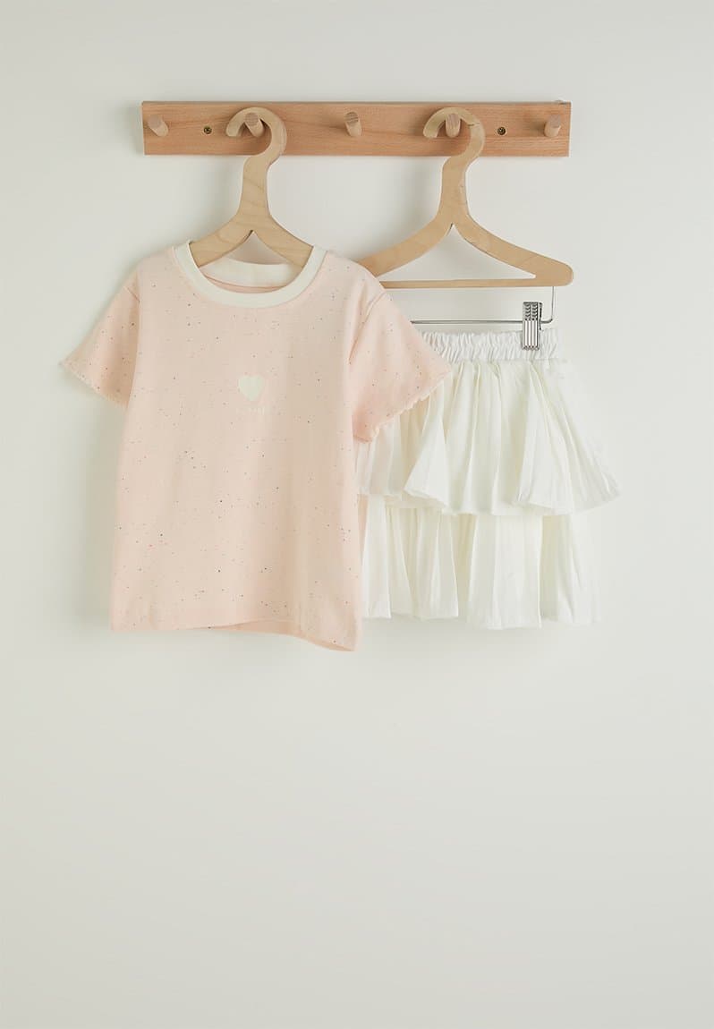 Tee and skirt peach