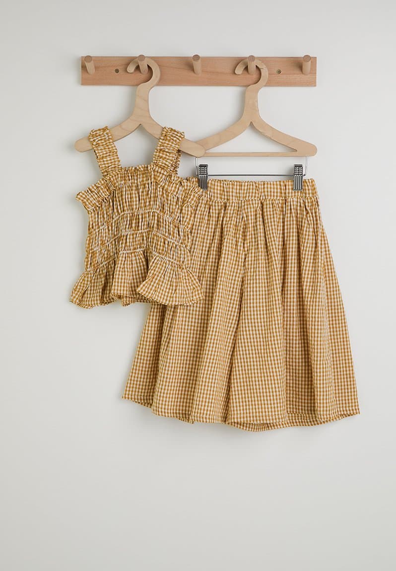 Gingham ruched top with bermuda shorts lt