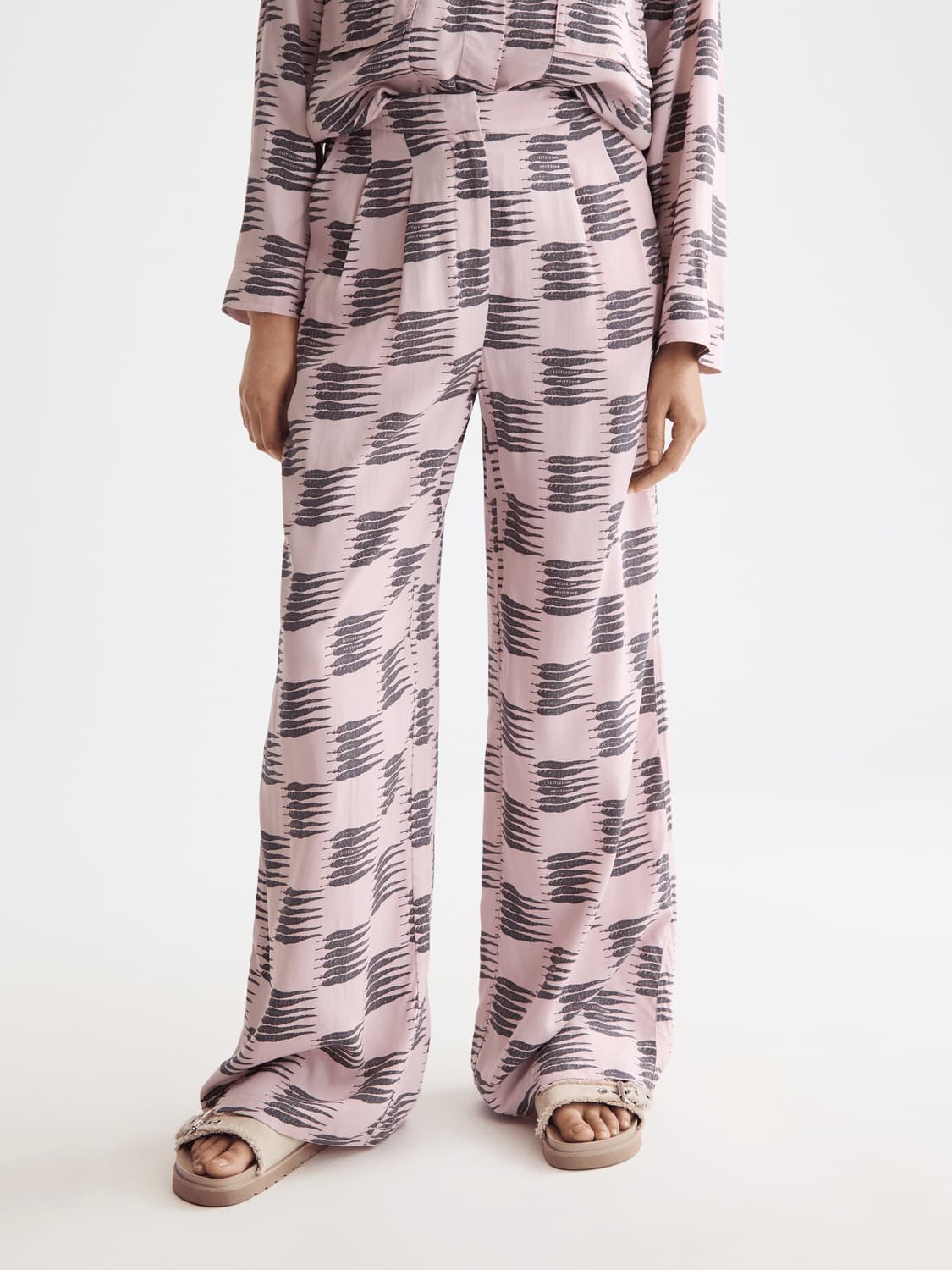Eleni – High Rise Wide Leg Pyjama Pants, view 2